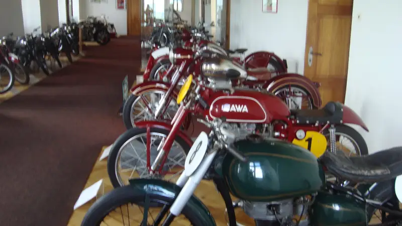 Muzeum jednostopých vozidel na hradě Kámen